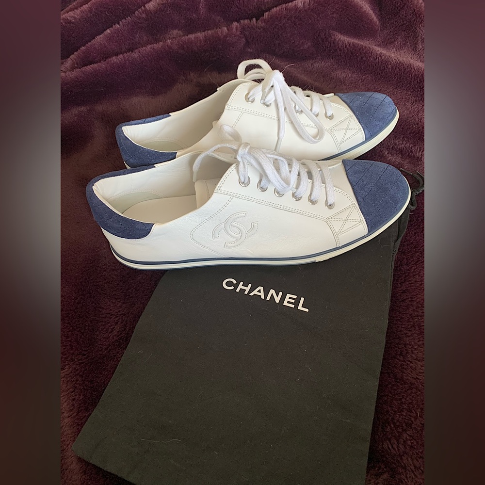 New Chanel Sneakers Shoes Size 41 Approx size 10US White Blue w/dust bag CC Auth